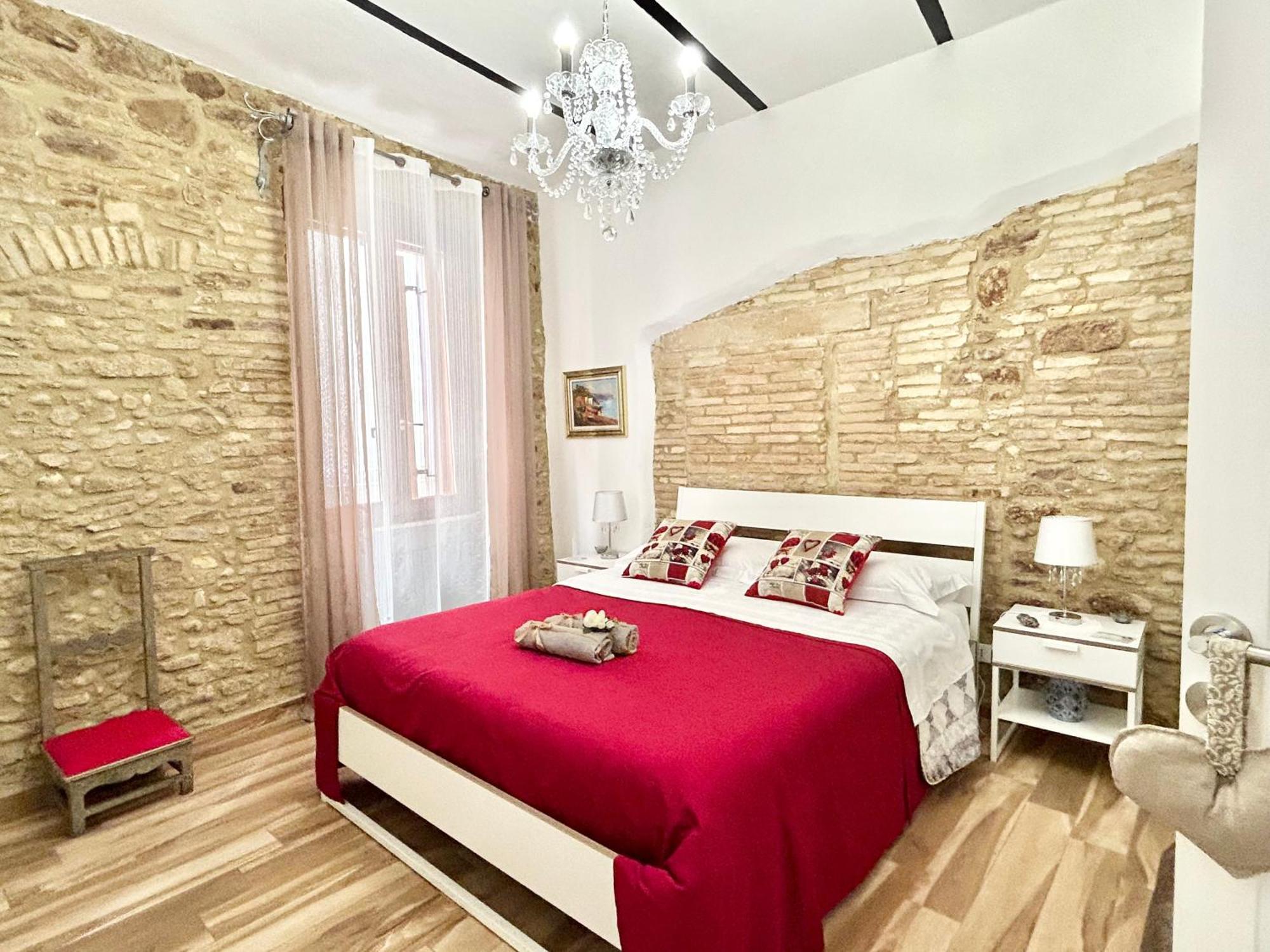 B&B La Dimora Di Tommaso Apartment - Dimora Storica Bike Friendly 오르토나 외부 사진
