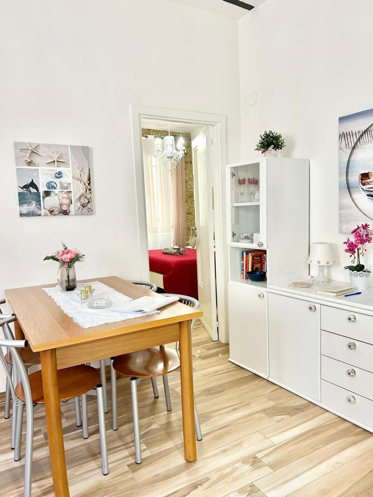 B&B La Dimora Di Tommaso Apartment - Dimora Storica Bike Friendly 오르토나 외부 사진