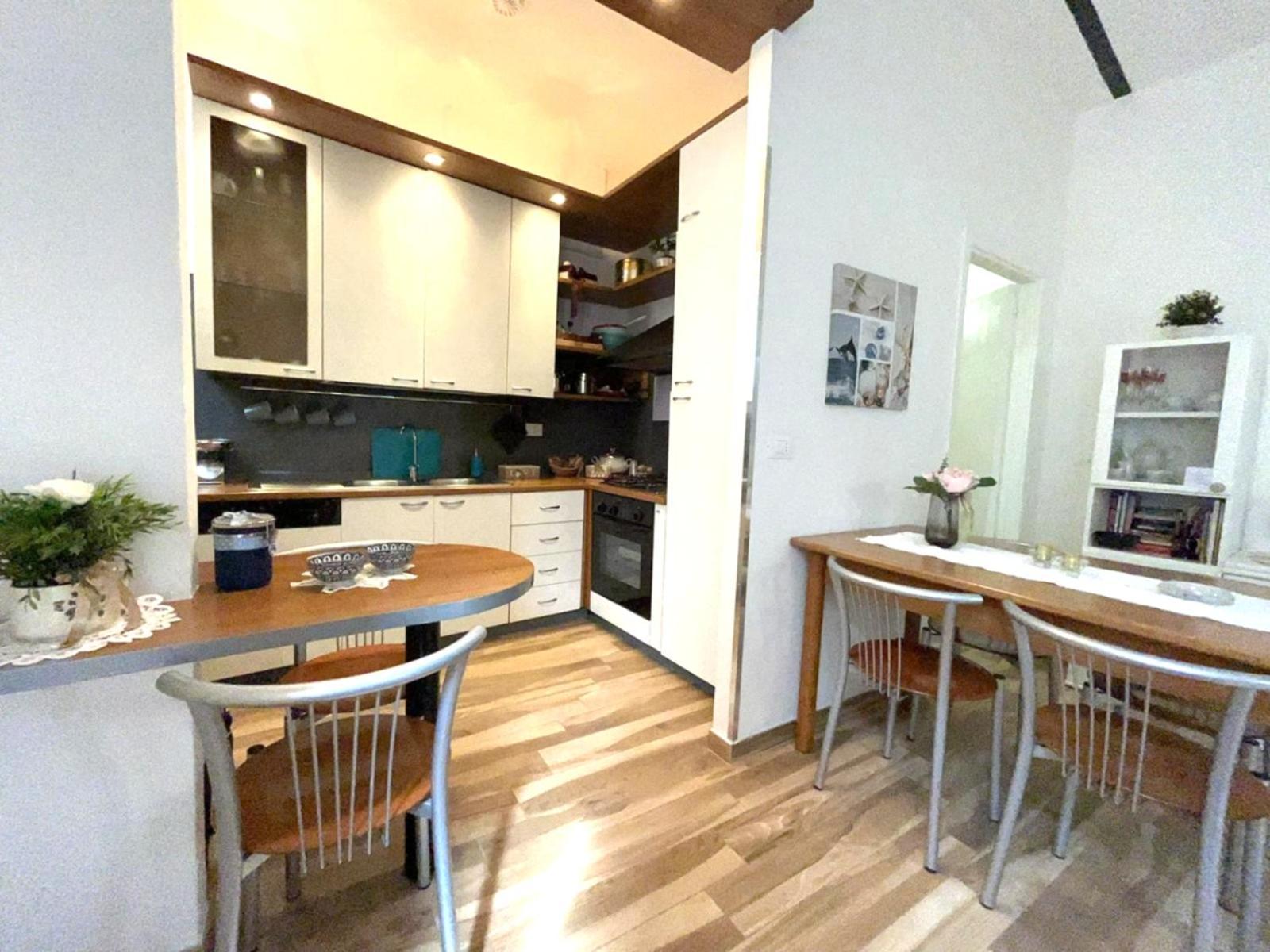 B&B La Dimora Di Tommaso Apartment - Dimora Storica Bike Friendly 오르토나 외부 사진