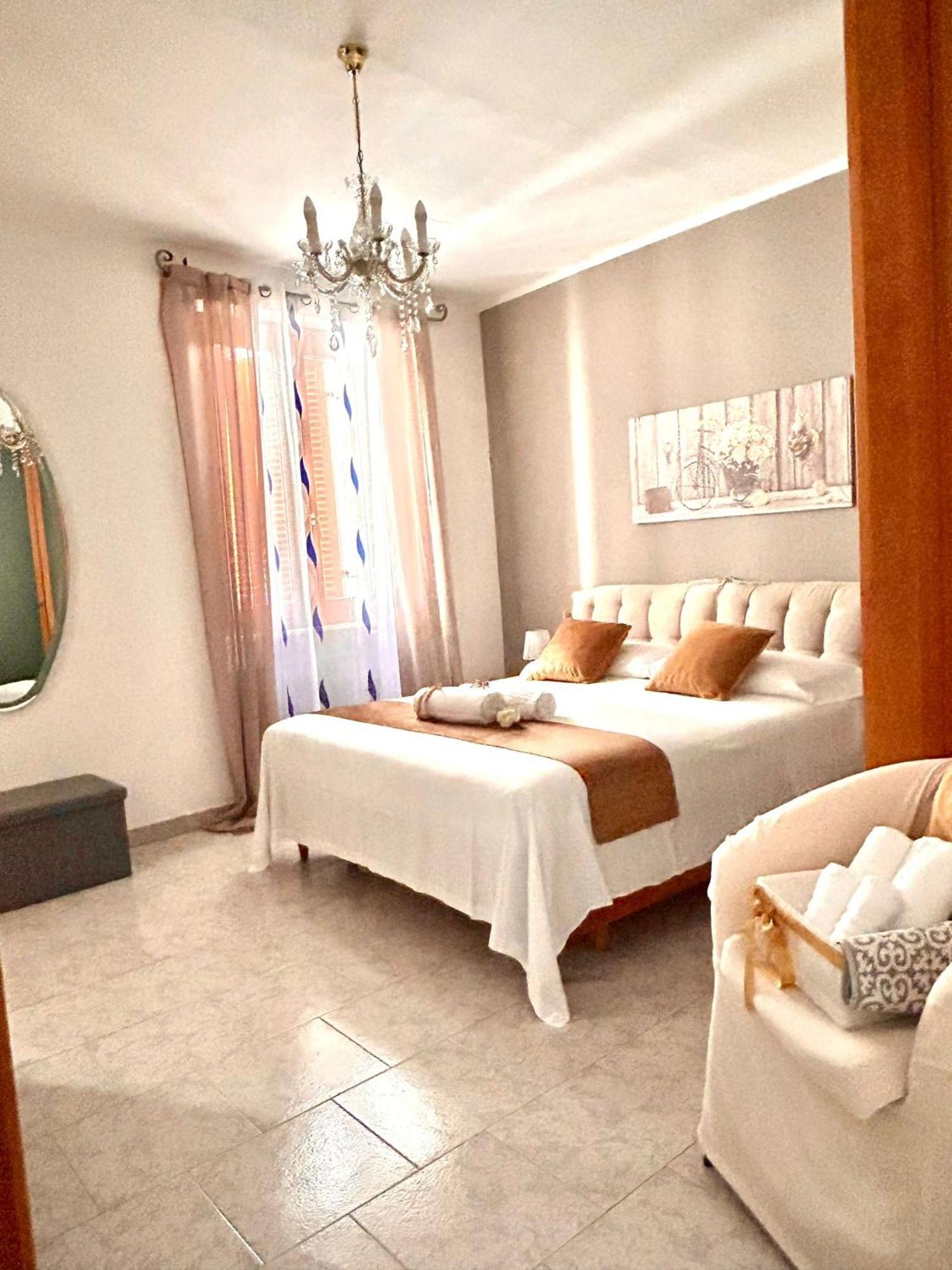 B&B La Dimora Di Tommaso Apartment - Dimora Storica Bike Friendly 오르토나 외부 사진