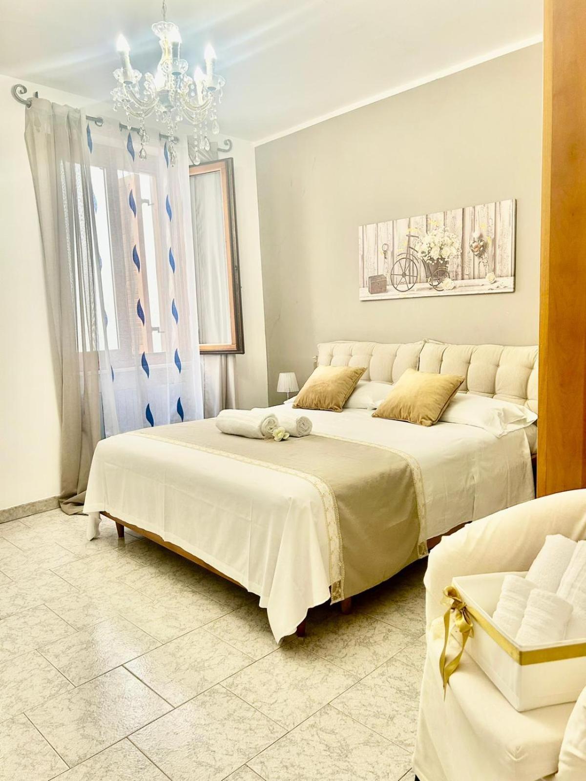 B&B La Dimora Di Tommaso Apartment - Dimora Storica Bike Friendly 오르토나 외부 사진
